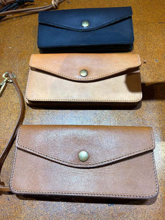classical wallet